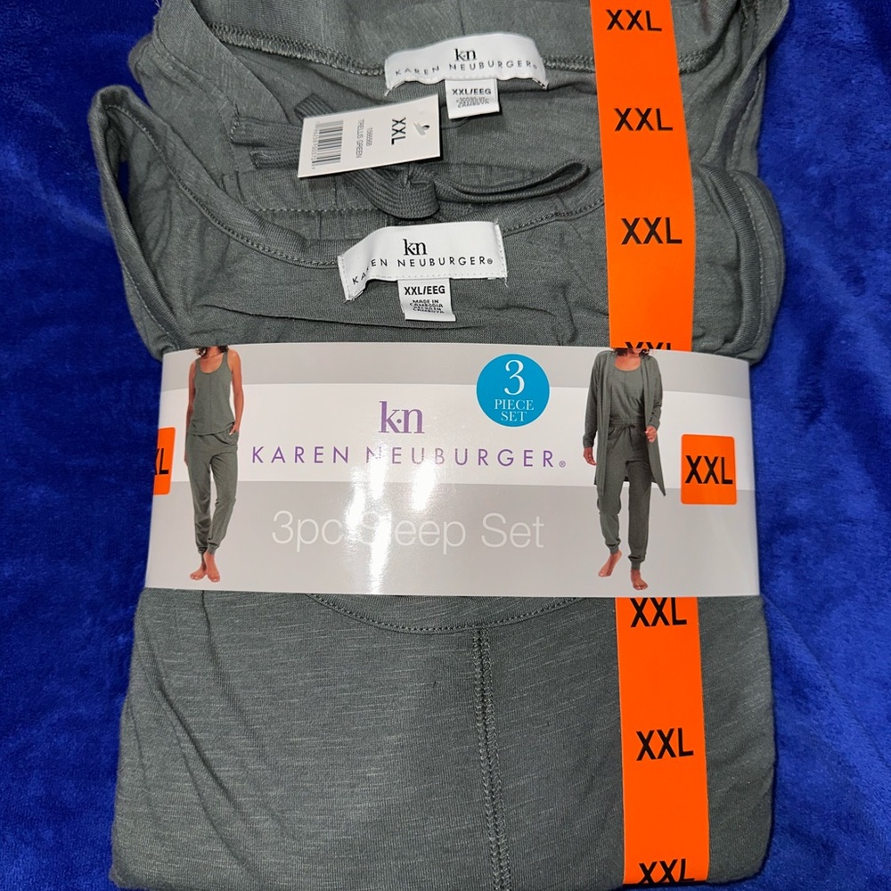 Karen Neuburger Women’s Gray Sleepwear Set
